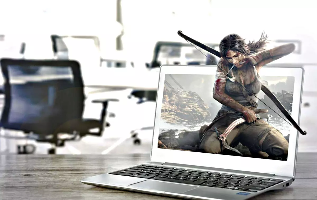 El guardián de los cristales - Pantalla de portátil con el juego Tomb Raider - Descargar juegos para GNU/Linux